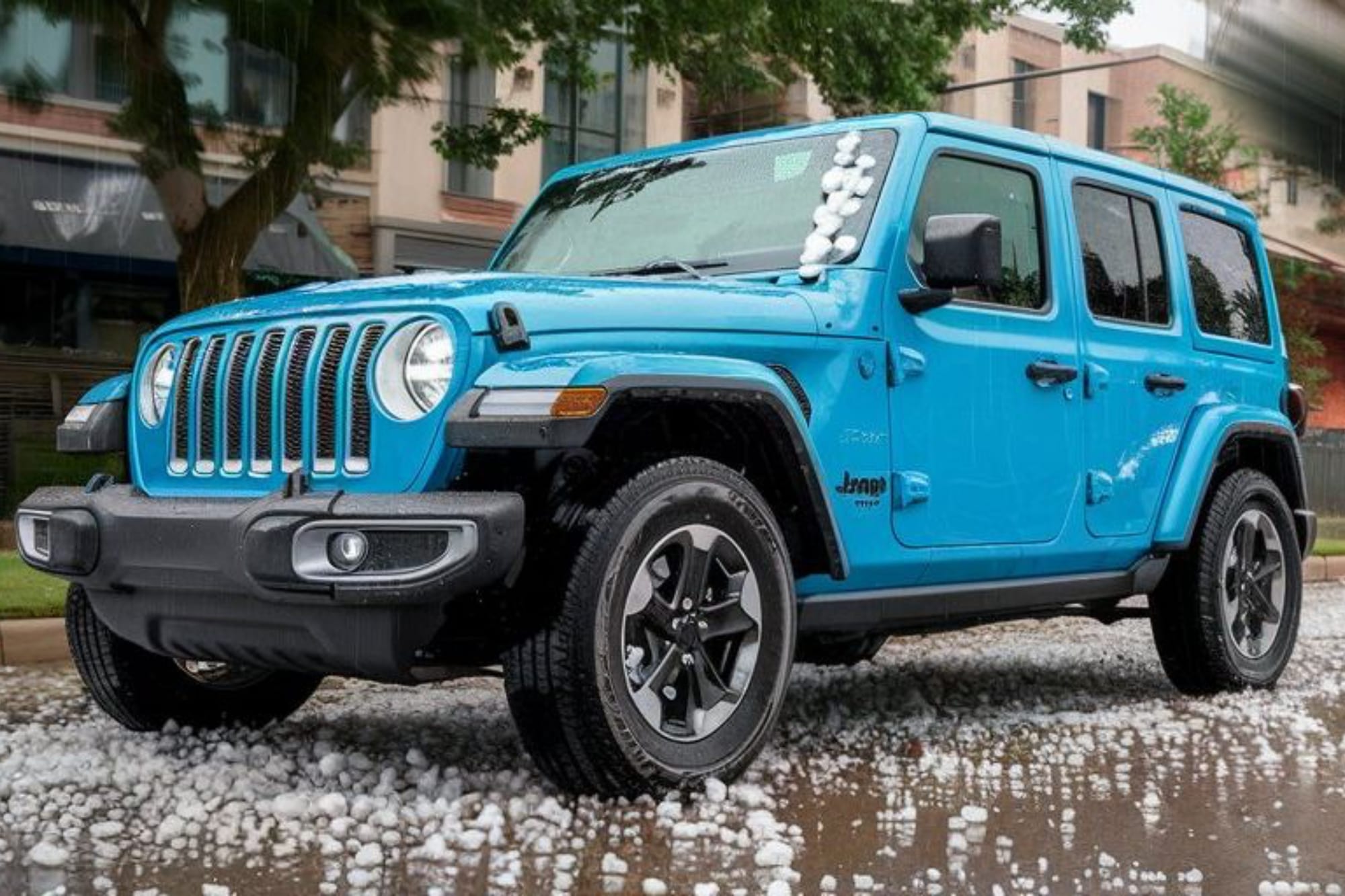 Paintless Dent Repair jeep in hailstorm